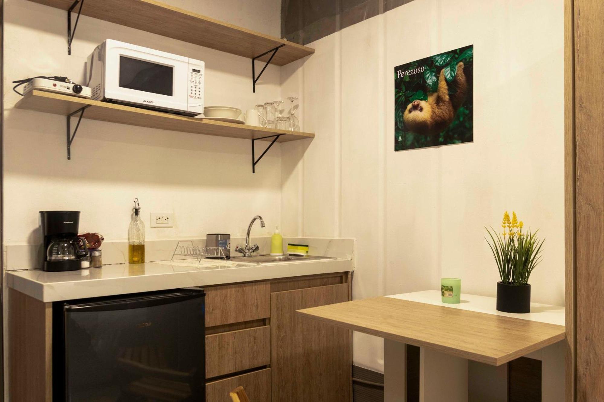 Emi'S Place Container Living Uvita Exterior foto